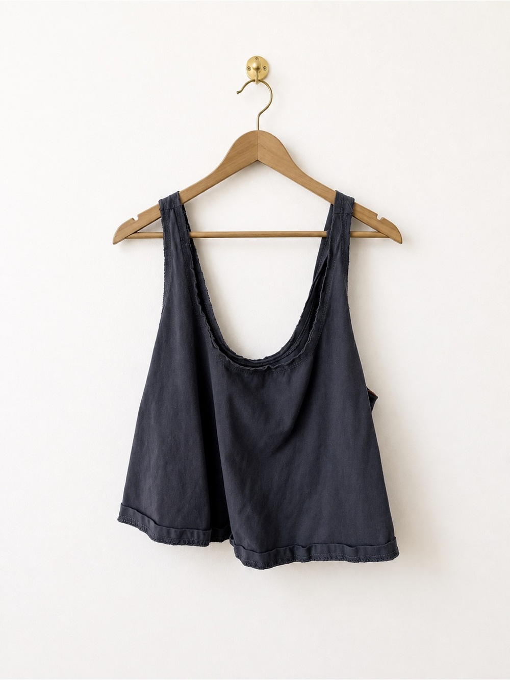 Women's Washed Cropped Black Scoop Neck Tank Top - Picture 2 of 4